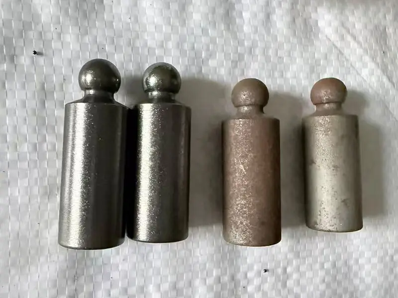 Forged steel ball studs before and after rust removal sandblasting using suction blasting cabinet